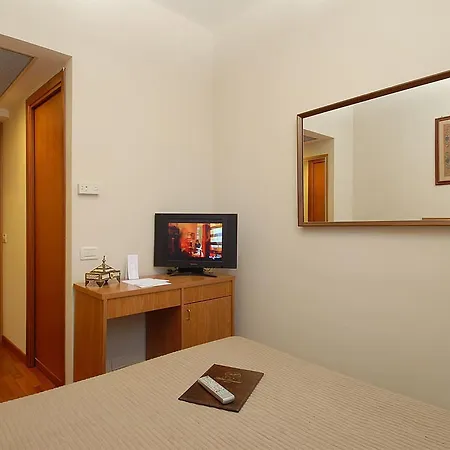 Hotel Terminal 3*